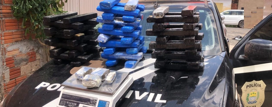 Apreensão de 30 tabletes de drogas.