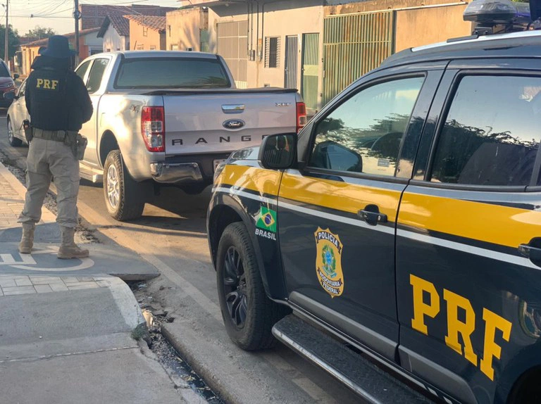 Carros com elementos identificadores alterados em São João do Piauí.
