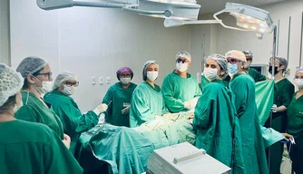 Equipe de captação de órgãos e tecidos do HUT.
