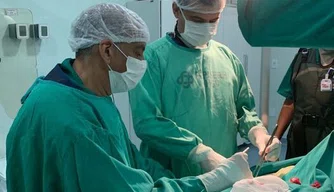 Hospital Getúlio Vargas realiza primeiro implante de marca-passo.