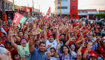 Rafael Fonteles participa de caminhada pró-Lula em Água Branca