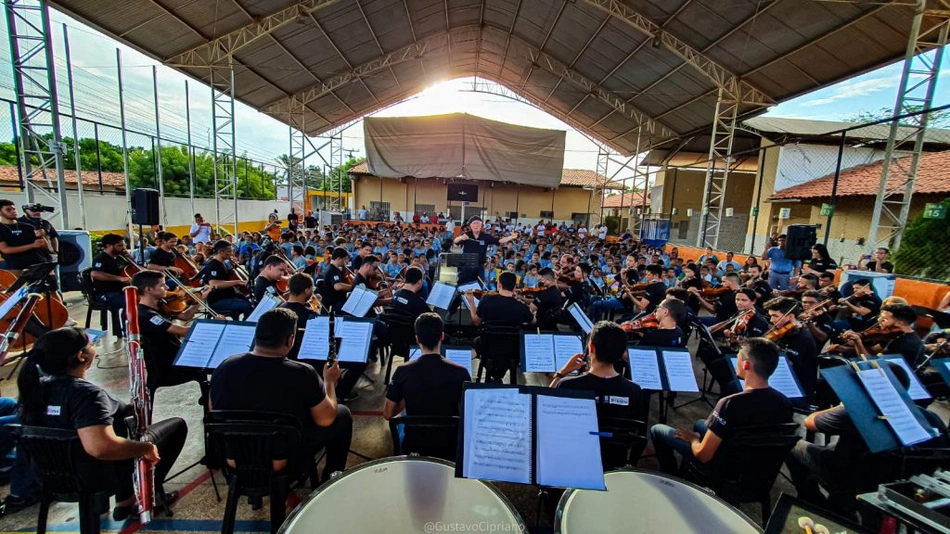 Orquestra Sinfônica de Teresina realiza concerto em escola na zona rural de Teresina.