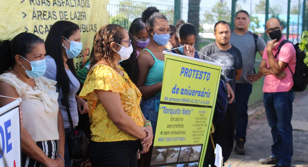 Protesto dos moradores do Torquato Neto