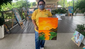 Projeto expõe e realiza trocas de obras artísticas por alimentos em Teresina