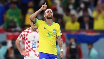 Neymar Jr. faz desabafo após eliminação na Copa e afirma que "ainda dói muito".