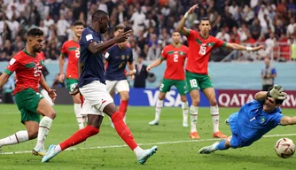 França se classifica para final após derrotar Marrocos.