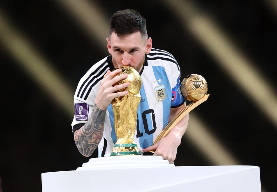 Argentina vence França e se torna tricampeã da Copa do Mundo.