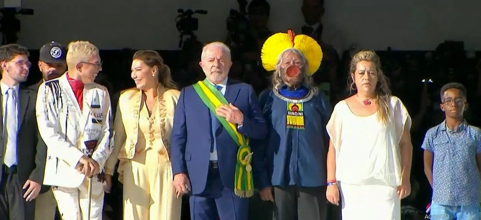 Lula Recebe faixa presidencial