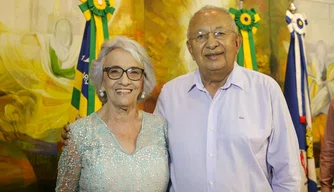 Dra. Amariles Borba é homenageada pelo prefeito de Teresina