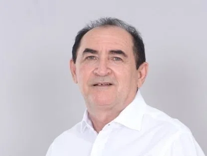Promotor recomenda que prefeito de Floriano anule contratos no valor de R$ 3,6 milhões