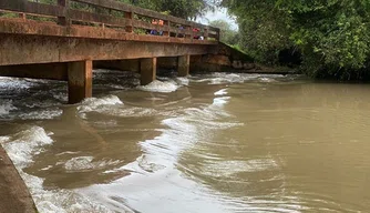Rio Marathaoan, localizado em Barras, atinge os 346 centímetros.