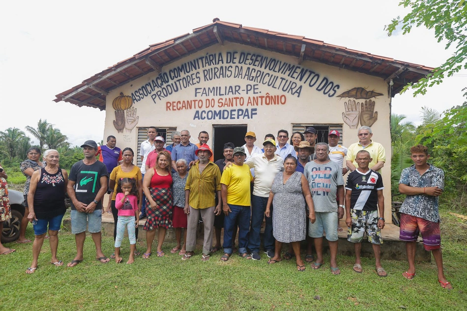 Prefeito Dr. Pessoa visita assentamento Recanto do Santo Antônio