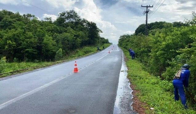 Manutenção em rodovias estaduais do Piauí.
