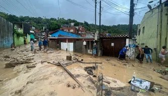 Desastres no litoral de São Paulo.