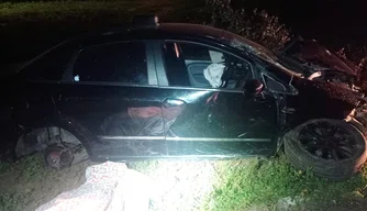 Homem morre após colidir com placa de sinalização em na BR-230 em Floriano