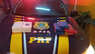 PRF apreende 9kg de cocaína que eram transportados em ônibus em Floriano