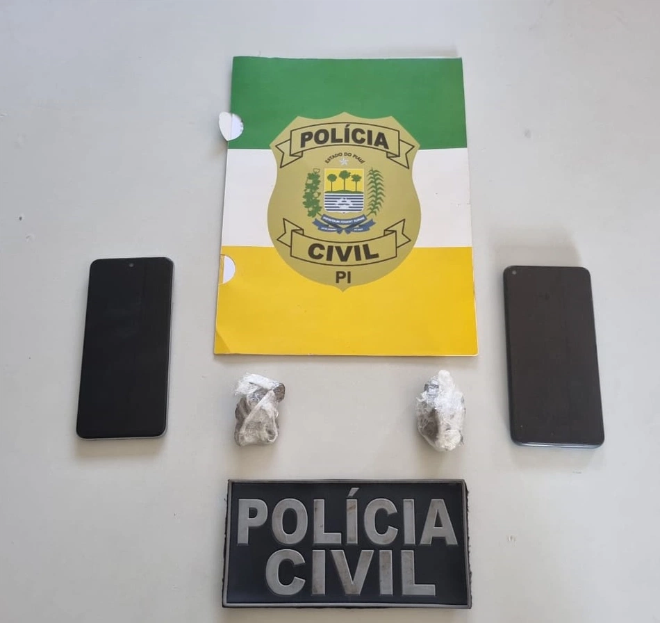 Polícia Civil prende dupla por tráfico de drogas na Vila Irmã Dulce.