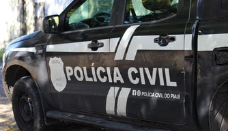 Viatura da Polícia Civil