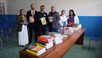 Penitenciária Mista de Parnaíba recebe doações de livros