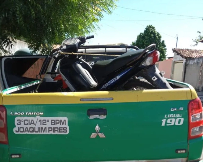 Motocicleta recuperada pelo GPM de Joaquim Pires, no Piauí.