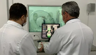 Tecnólogos em radiografia recebem treinamento no Hospital do Dirceu.