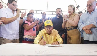 Dr.Pessoa assina Ordem de Serviço da via Dom Helder Câmara