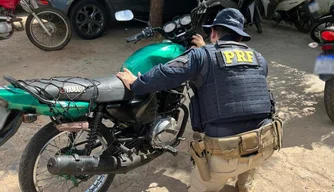 Homem é preso pela PRF por adulteração de veículo em Picos