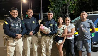 Família de bebê salva pelos agentes da PRF-PI