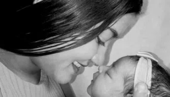 Mãe e filha de 2 meses morrem após caírem de moto em Campo Maior