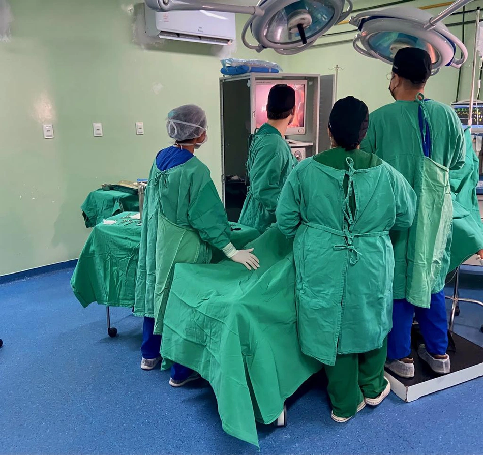 Operação cirúrgica no Hospital Getúlio Vargas