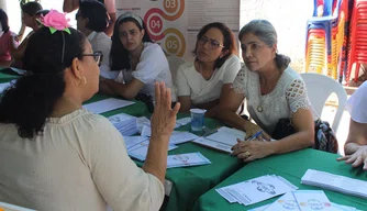Prefeitura de Teresina promove ação social no Povoado Cajazeiras.