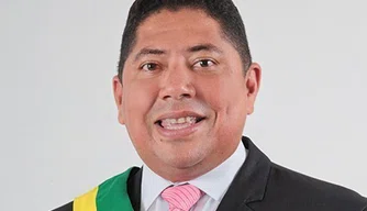 Prefeito Pedro Teixeira Júnior, de Madeiro