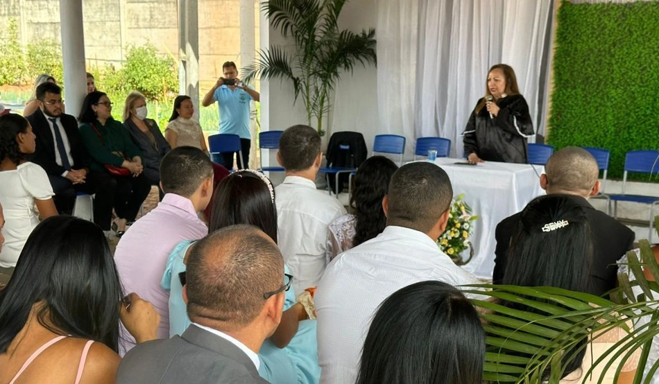 Justiça Itinerante realiza casamento comunitário em unidade prisional de Picos