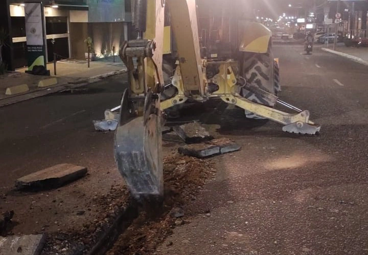 Obra na Avenida Homero Castelo Branco