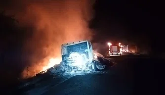 Caminhão em chamas