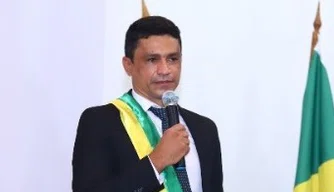 Prefeito de Morro Cabeça no Tempo, Josué Alves.