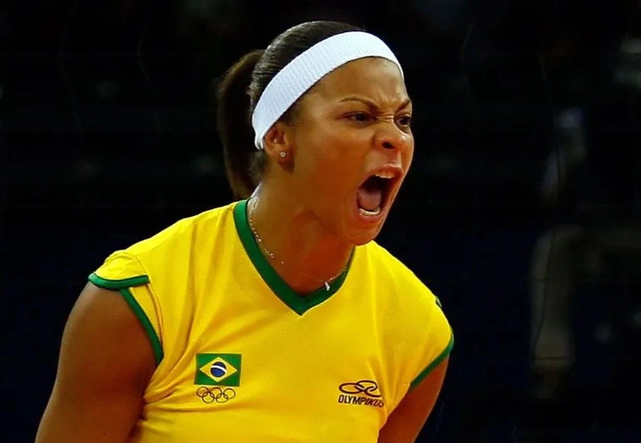 Walewska Oliveira, ex-jogadora de vôlei