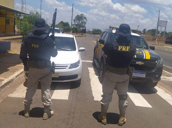 PRF recupera no Piauí carro roubado há mais de 10 anos no DF