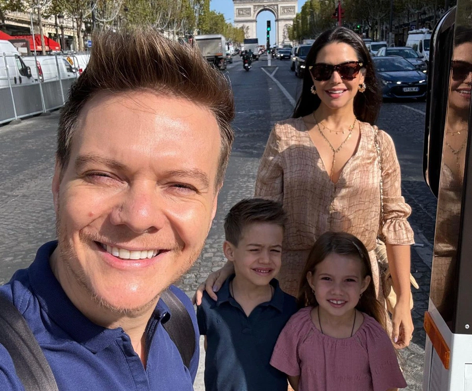 Michel Teló, Thais Fersoza e os filhos, Melinda e Teodoro