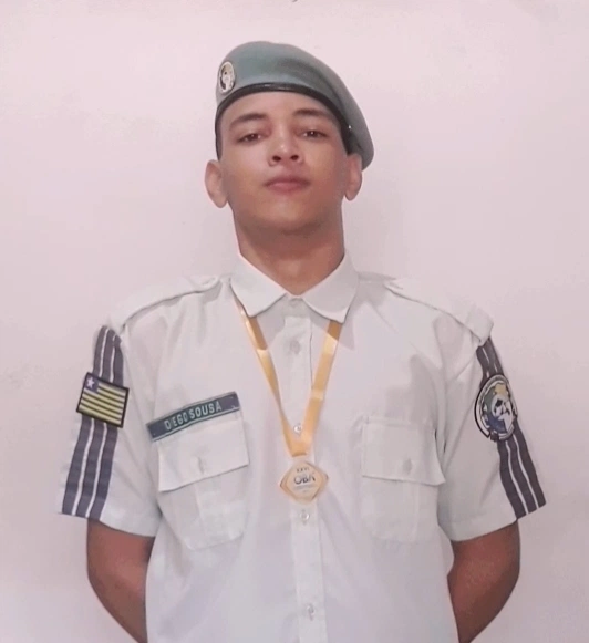 Estudante do colégio da PM do Piauí
