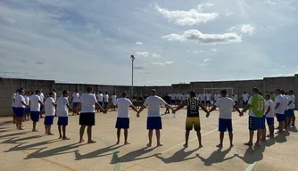 Torneio de futebol na penitenciária de Picos
