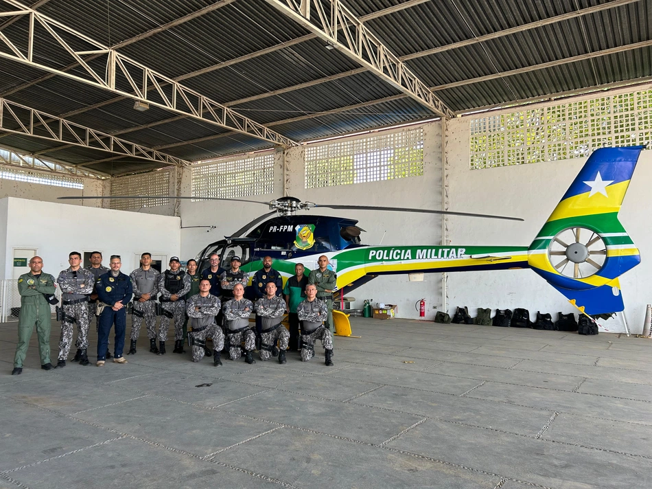 Helicóptero novo doado pela PRF