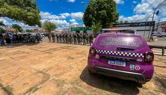 Viatura lilás da base Patrulha Maria da Penha