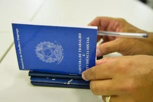 Desemprego cai para 5,6% e registra menor taxa, aponta IBGE