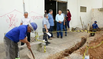 Dr. Pessoa visita as obras de reformas