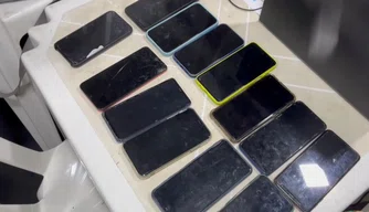 Polícia recupera 13 celulares roubados durante corso