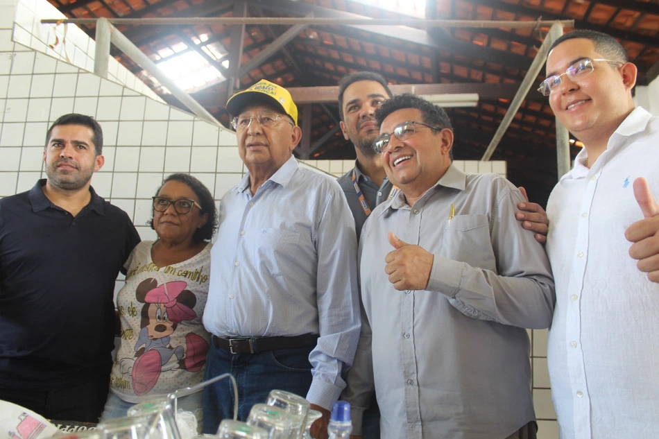 Dr. Pessoa visita Mercado do Buenos Aires na manhã desta quinta-feira (8).