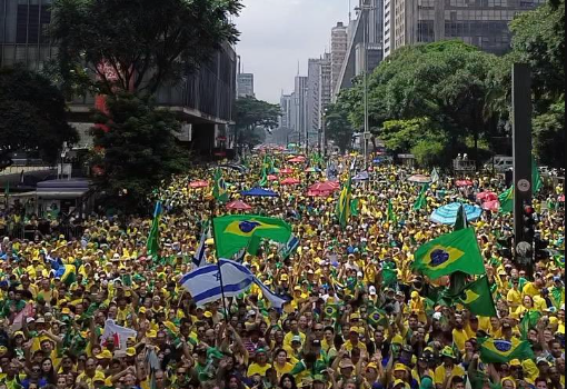 Manifestação em apoio ao ex- presidente Bolsonaro