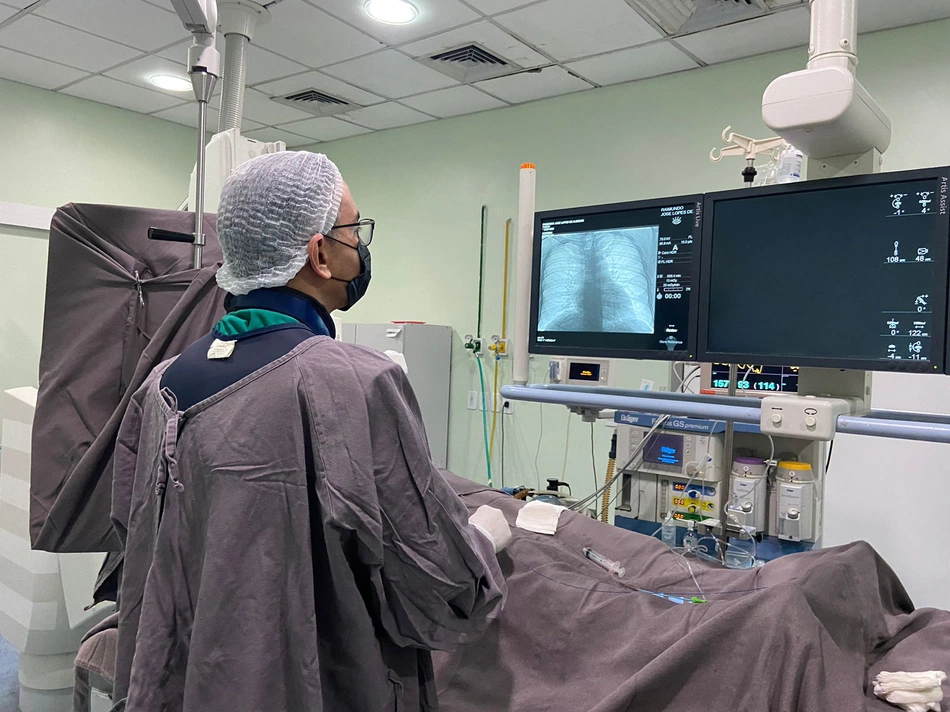 HGV realiza cirurgia pioneira de implante de cardiodesfibrilador