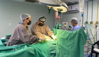 HGV realiza procedimento cirúrgico de retirada de tumor no coração via SUS